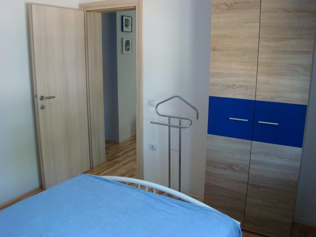 Apartments Pinus Pirovac Ruang foto