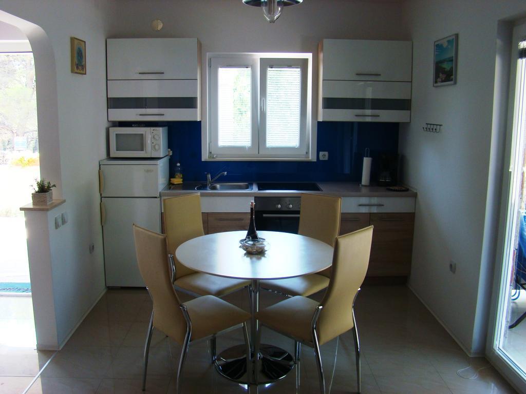 Apartments Pinus Pirovac Ruang foto