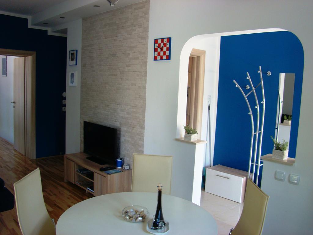 Apartments Pinus Pirovac Ruang foto