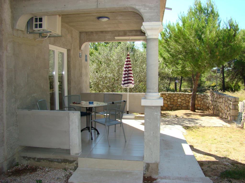 Apartments Pinus Pirovac Ruang foto